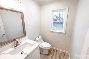 1385 Hunters Crossing Ln, Gastonia, NC 28054 - Photo 9