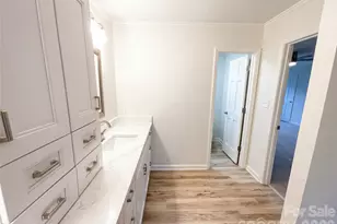 1385 Hunters Crossing Ln, Gastonia, NC 28054 - Photo 17