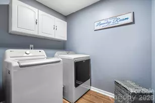 3956 Den Dr, Hickory, NC 28602 - Photo 17