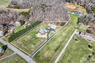 4566 Little Mountain Rd, Catawba, NC 28609 - Photo 35