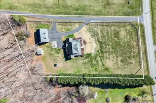 4566 Little Mountain Rd, Catawba, NC 28609 - Photo 7