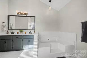 14209 Carriage Lake Dr, Charlotte, NC 28273 - Photo 15