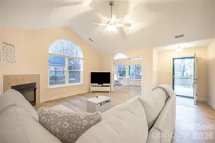 5515 Prosperity View Dr, Charlotte, NC 28269 - Photo 5