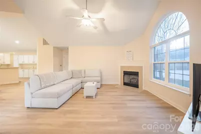 5515 Prosperity View Drive, Charlotte, NC 28269 - Photo 7