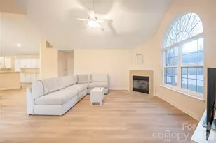 5515 Prosperity View Dr, Charlotte, NC 28269 - Photo 7