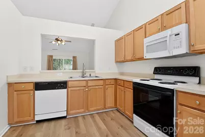 10641 Gold Pan Road, Charlotte, NC 28215 - Photo 11