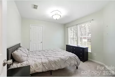 8725 Londonshire Drive, Charlotte, NC 28216 - Photo 33