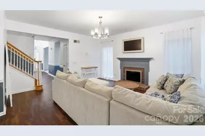 8725 Londonshire Drive, Charlotte, NC 28216 - Photo 11