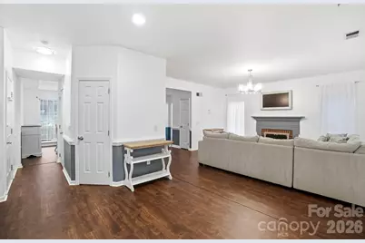 8725 Londonshire Drive, Charlotte, NC 28216 - Photo 13