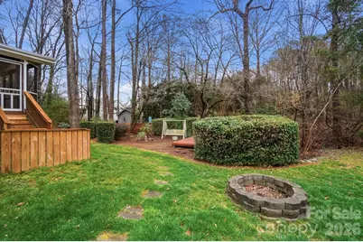 8725 Londonshire Drive, Charlotte, NC 28216 - Photo 39