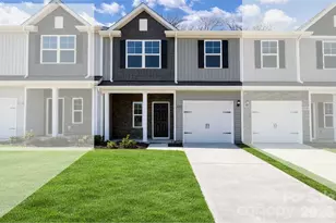 4733 Muskogee Dr, Charlotte, NC 28227 - Photo 1