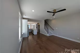 2322 Elizabeth Ml Pl, Charlotte, NC 28208 - Photo 13