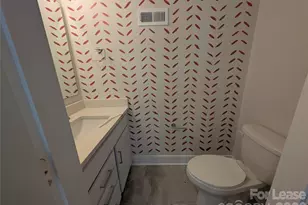 2322 Elizabeth Ml Pl, Charlotte, NC 28208 - Photo 27