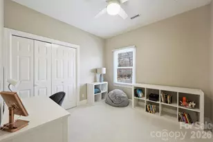 9434 Tresanton Dr, Charlotte, NC 28210 - Photo 33