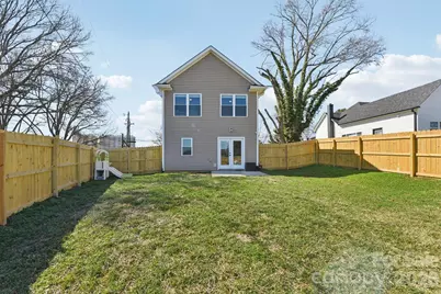 201 N Davis Avenue, Newton, NC 28658 - Photo 17