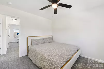 201 N Davis Avenue, Newton, NC 28658 - Photo 11