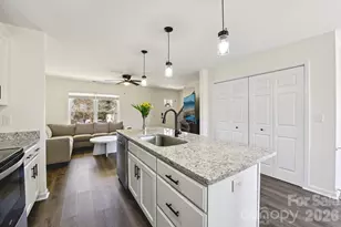 201 N Davis Ave, Newton, NC 28658 - Photo 7