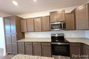 7712 Ethora Wy, Charlotte, NC 28216 - Photo 3