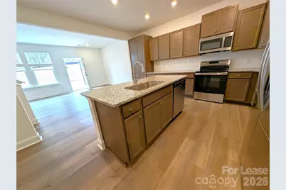 7712 Ethora Way, Charlotte, NC 28216 - Photo 5