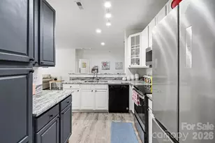 11949 Ridgeway Park Dr, Charlotte, NC 28277 - Photo 5