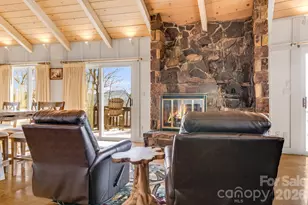 301 Highland Cir, Sugar Mountain, NC 28604 - Photo 5