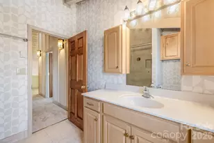 301 Highland Cir, Sugar Mountain, NC 28604 - Photo 37