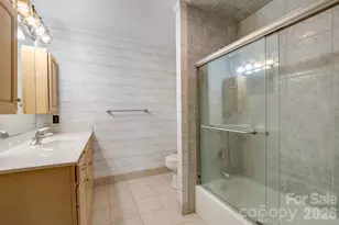 301 Highland Cir, Sugar Mountain, NC 28604 - Photo 27