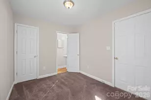 833 Brattleboro Ct, Charlotte, NC 28217 - Photo 15