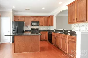 2716 Dunrobin Pl, Indian Land, SC 29707 - Photo 3