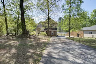 115 Park Vista Dr, Troutman, NC 28166 - Photo 11