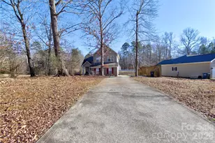 115 Park Vista Dr, Troutman, NC 28166 - Photo 5