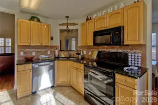 115 Park Vista Dr, Troutman, NC 28166 - Photo 3