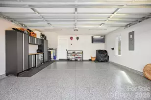 6021 Irwins Br Dr, Charlotte, NC 28217 - Photo 33