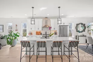 6021 Irwins Br Dr, Charlotte, NC 28217 - Photo 3