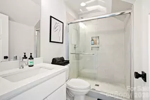 6021 Irwins Br Dr, Charlotte, NC 28217 - Photo 27