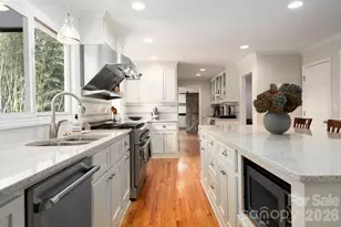 4358 Old Saybrook Ct, Charlotte, NC 28211 - Photo 9