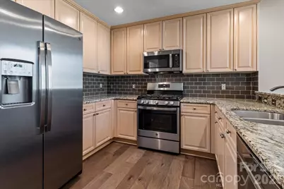 315 Arlington Avenue #906, Charlotte, NC 28203 - Photo 9