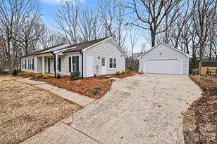 8207 Schooner Ln, Charlotte, NC 28270 - Photo 3