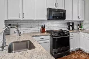 301 Bridges Farm Rd, Mooresville, NC 28115 - Photo 17