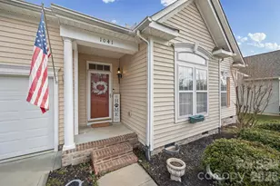 1041 Pepperwood Pl, Clover, SC 29710 - Photo 3