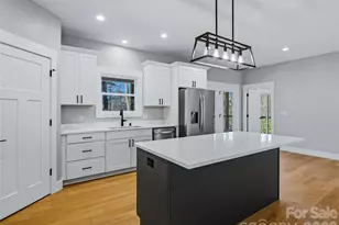 177 Shadow Run Rd, Hendersonville, NC 28792 - Photo 17