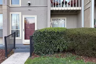 7911 Charter Oak Ln, Charlotte, NC 28226 - Photo 1