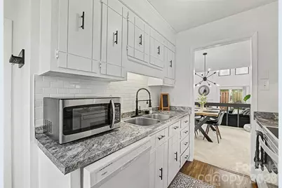 7911 Charter Oak Lane, Charlotte, NC 28226 - Photo 7