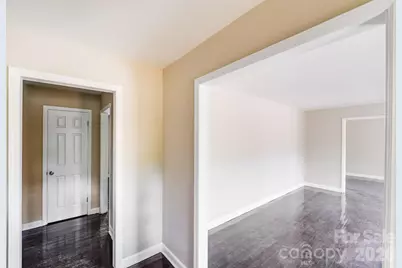 8337 Reedy Creek Road, Charlotte, NC 28215 - Photo 13