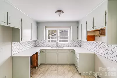 8337 Reedy Creek Road, Charlotte, NC 28215 - Photo 3