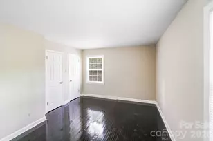 8337 Reedy Creek Rd, Charlotte, NC 28215 - Photo 17