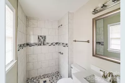 8337 Reedy Creek Road, Charlotte, NC 28215 - Photo 19