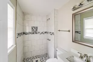 8337 Reedy Creek Rd, Charlotte, NC 28215 - Photo 19