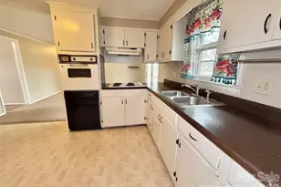 173 Sedgefield Dr, Forest City, NC 28043 - Photo 5