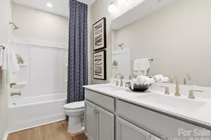 8434 Discovery Ln, Charlotte, NC 28216 - Photo 17